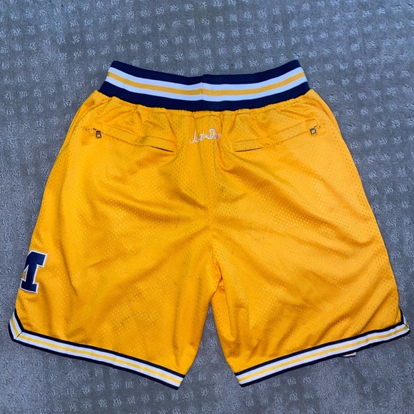‘Just Don’ Michigan Wolverines Shorts - Picture 2 of 5